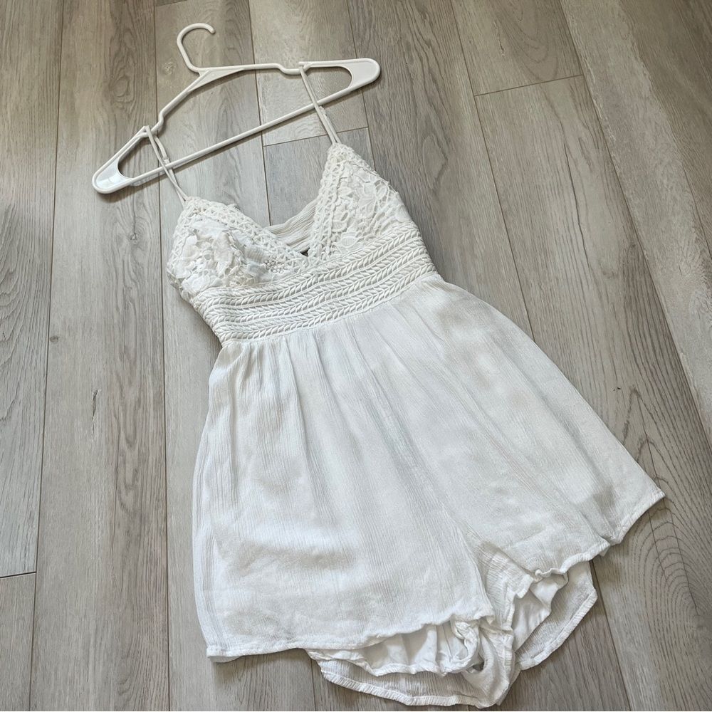 Goop Bohemian Romper lace crochet flowy womens White (small) romantic festival